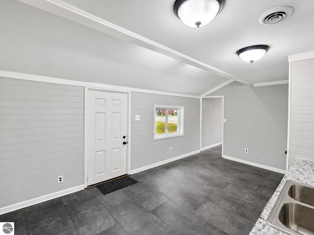 Image 9 of property listing at 1117 Ward Street, Mt Pleasant, MI 48858