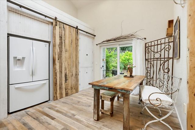 21211 McCourtney Rd, Grass Valley, CA 95949