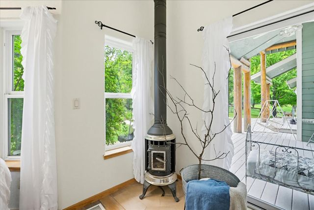 21211 McCourtney Rd, Grass Valley, CA 95949