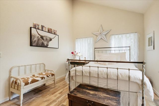 21211 McCourtney Rd, Grass Valley, CA 95949