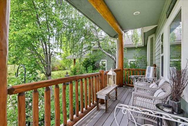 21211 McCourtney Rd, Grass Valley, CA 95949