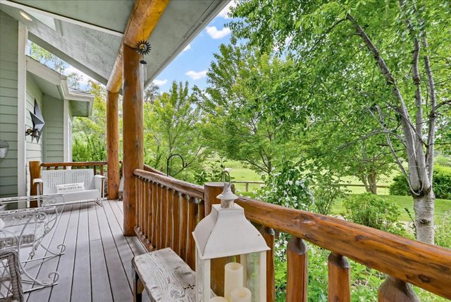 21211 McCourtney Rd, Grass Valley, CA 95949