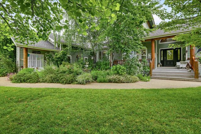 21211 McCourtney Rd, Grass Valley, CA 95949
