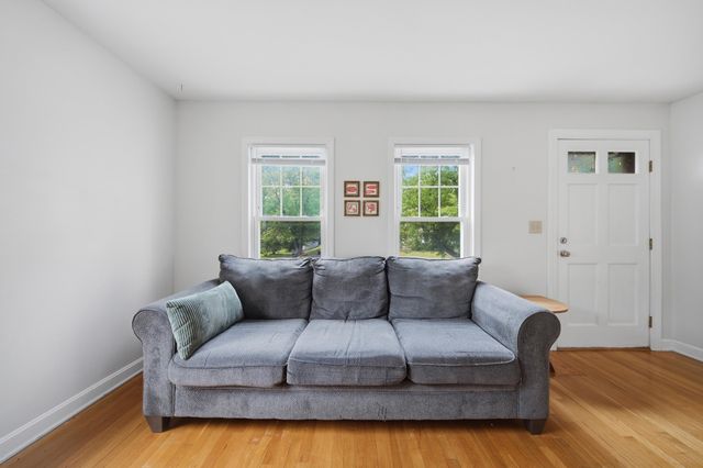 3 Buswell Street, Hudson, NH 03051