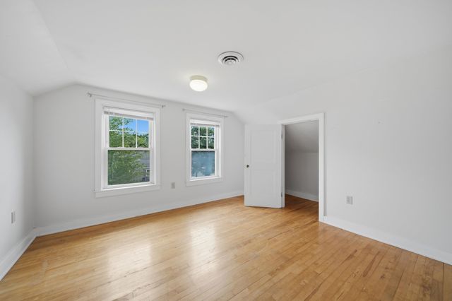 3 Buswell Street, Hudson, NH 03051