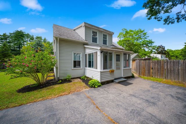 3 Buswell Street, Hudson, NH 03051