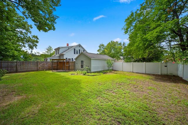 3 Buswell Street, Hudson, NH 03051