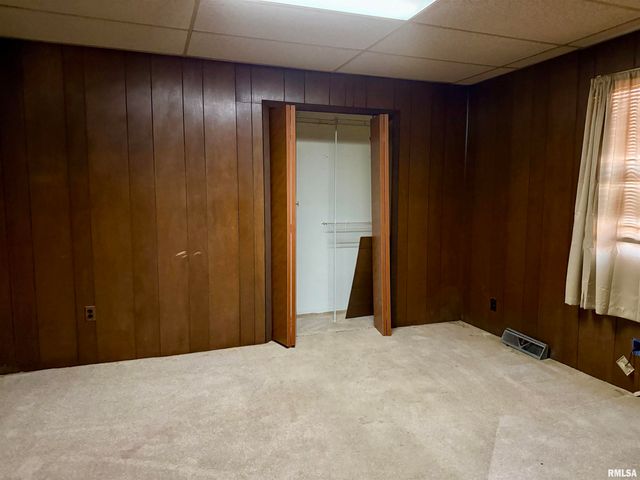 1605 W Copeland Street, Marion, IL 62959