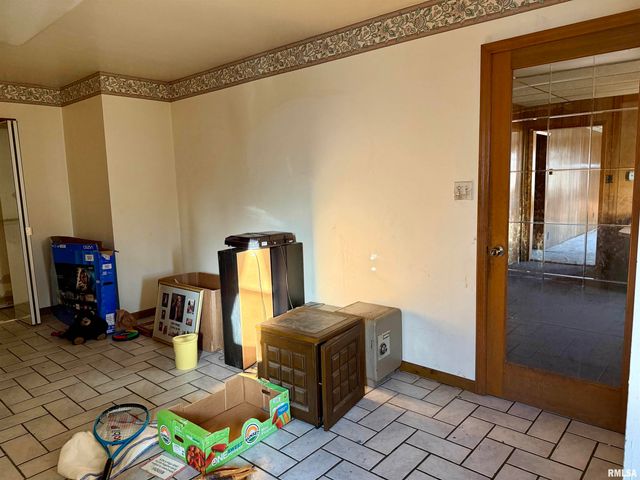 1605 W Copeland Street, Marion, IL 62959