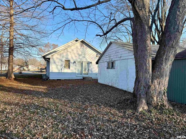 1605 W Copeland Street, Marion, IL 62959