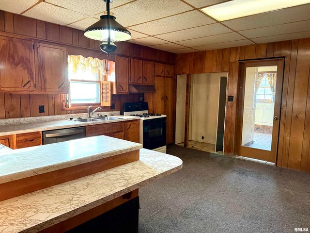 1605 W Copeland Street, Marion, IL 62959