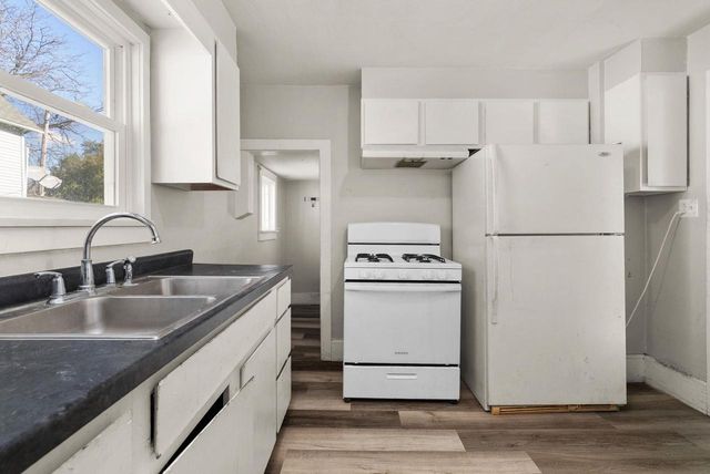 1246 Dewey Avenue, Beloit, WI 53511