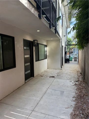 1141 E Broadway, Long Beach, CA 90802