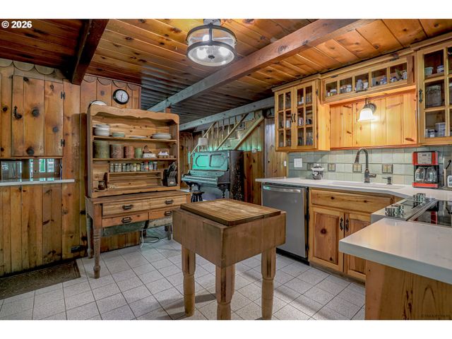 22041 Se 442ND Ave, Sandy, OR 97055