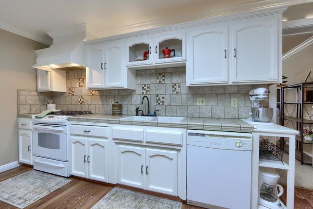 4421 Scrubby Oak Drive, Mariposa, CA 95338