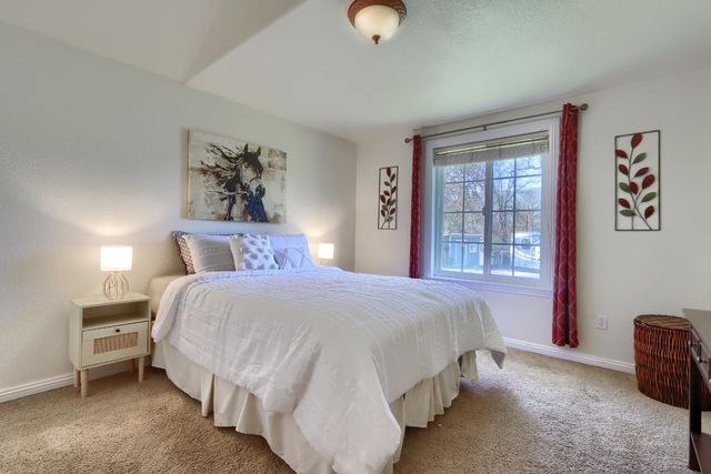 4421 Scrubby Oak Drive, Mariposa, CA 95338