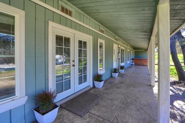 4421 Scrubby Oak Drive, Mariposa, CA 95338