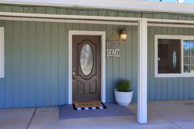 4421 Scrubby Oak Drive, Mariposa, CA 95338