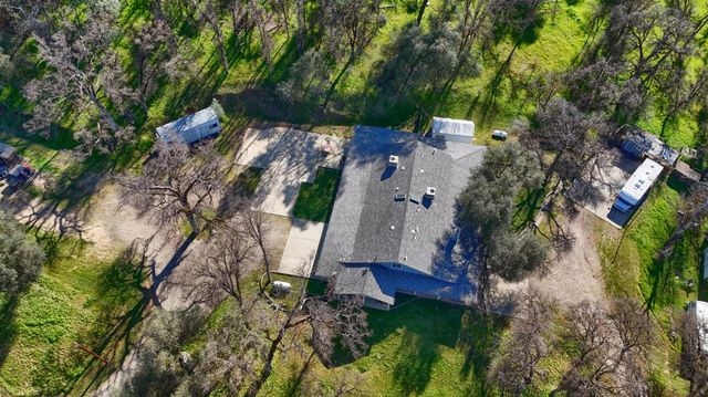 4421 Scrubby Oak Drive, Mariposa, CA 95338