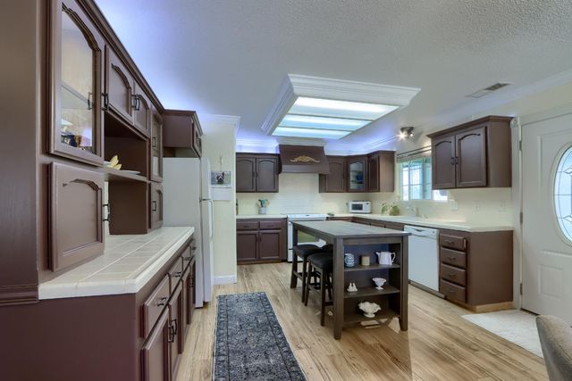 4421 Scrubby Oak Drive, Mariposa, CA 95338