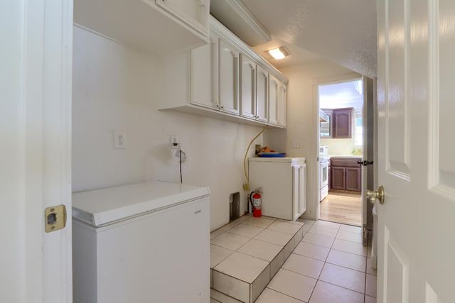 4421 Scrubby Oak Drive, Mariposa, CA 95338