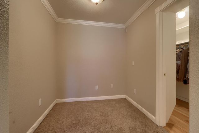 4421 Scrubby Oak Drive, Mariposa, CA 95338