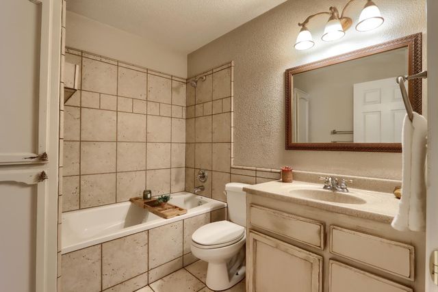 4421 Scrubby Oak Drive, Mariposa, CA 95338