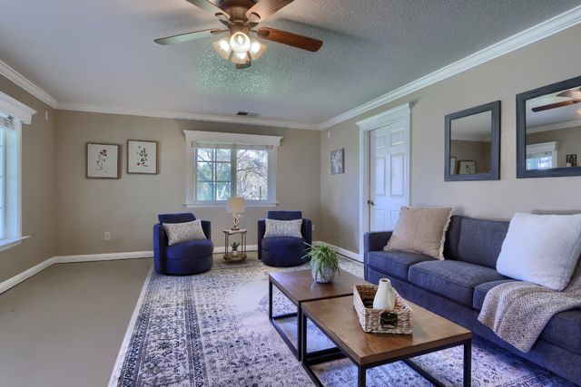 4421 Scrubby Oak Drive, Mariposa, CA 95338