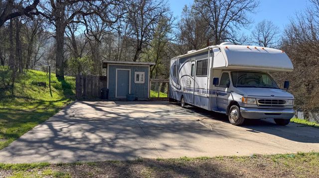 4421 Scrubby Oak Drive, Mariposa, CA 95338