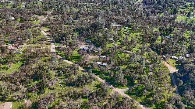 4421 Scrubby Oak Drive, Mariposa, CA 95338