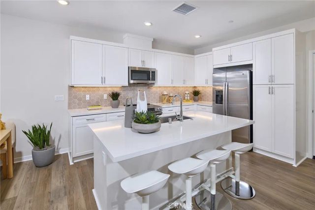 5911 Rockport Road, Eastvale, CA 92880