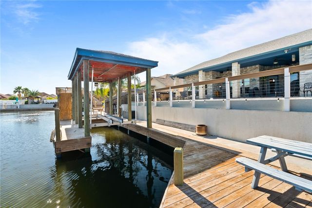 14222 Punta Bonaire Dr, Corpus Christi, TX 78418