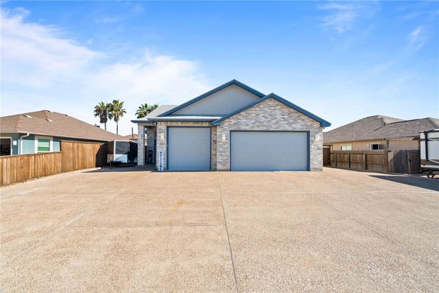 14222 Punta Bonaire Dr, Corpus Christi, TX 78418