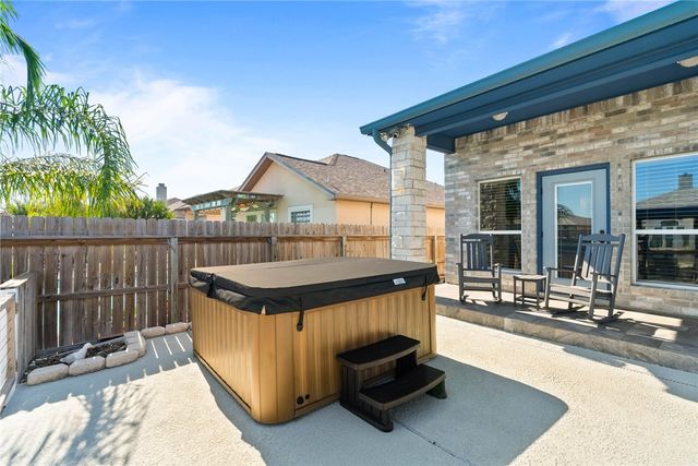 14222 Punta Bonaire Dr, Corpus Christi, TX 78418