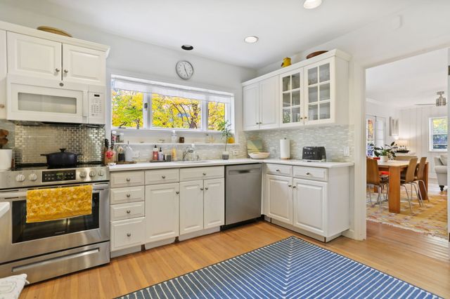 9 Edgehill Drive, Darien, CT 06820