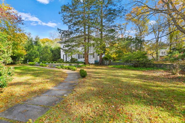 9 Edgehill Drive, Darien, CT 06820