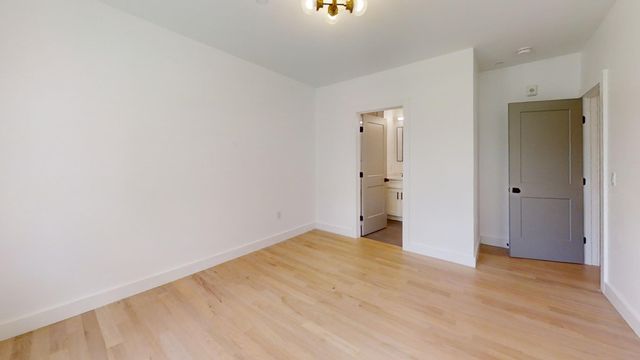 52 Withington St 7, Boston, MA 02124