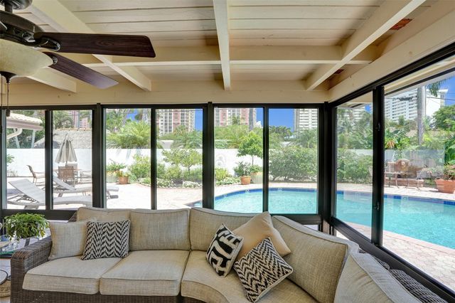 2000 NE 31st Ave, Fort Lauderdale, FL 33305