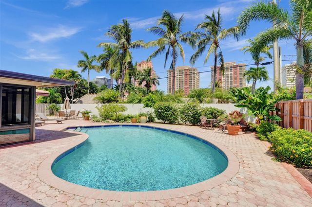 2000 NE 31st Ave, Fort Lauderdale, FL 33305
