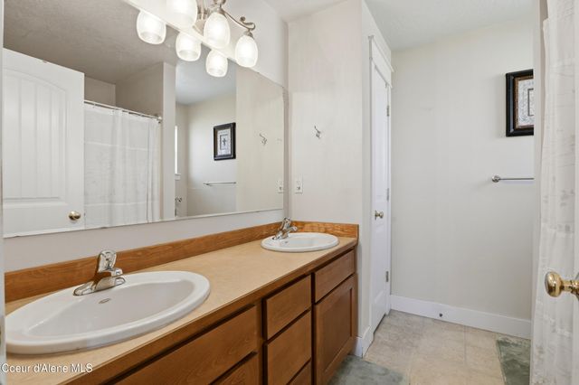 6460 W Majestic Ave, Rathdrum, ID 83858