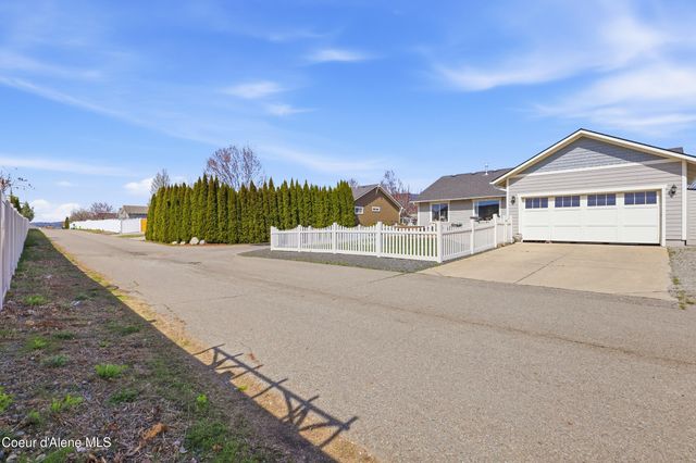 6460 W Majestic Ave, Rathdrum, ID 83858