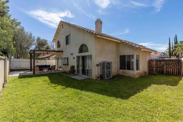 39082 Via Las Quintas, Murrieta, CA 92562