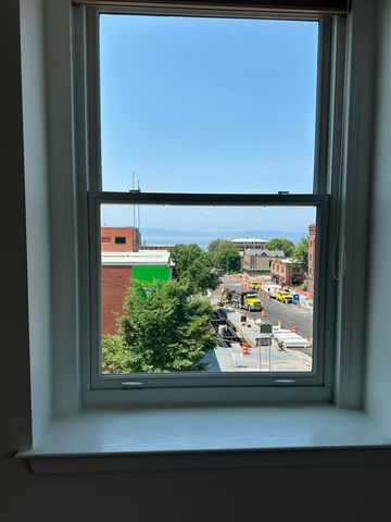 131 Main St Apt 302, Burlington, VT 05403