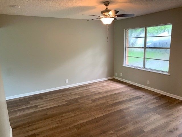 606 N Spencer Street, Lacy Lakeview, TX 76705