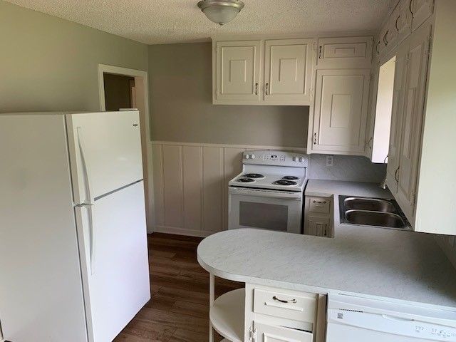 606 N Spencer Street, Lacy Lakeview, TX 76705