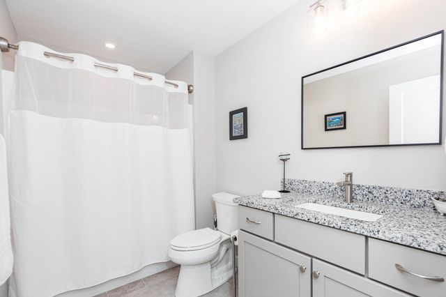 42 Green Road, Newmarket, NH 03857