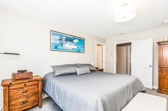 42 Green Road, Newmarket, NH 03857