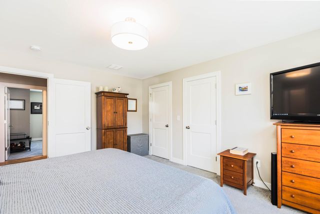 42 Green Road, Newmarket, NH 03857