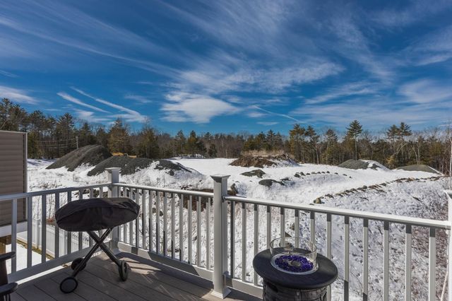 42 Green Road, Newmarket, NH 03857