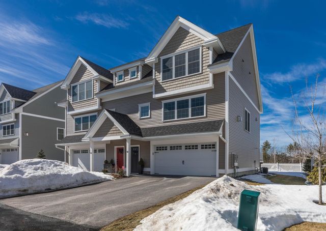 42 Green Road, Newmarket, NH 03857